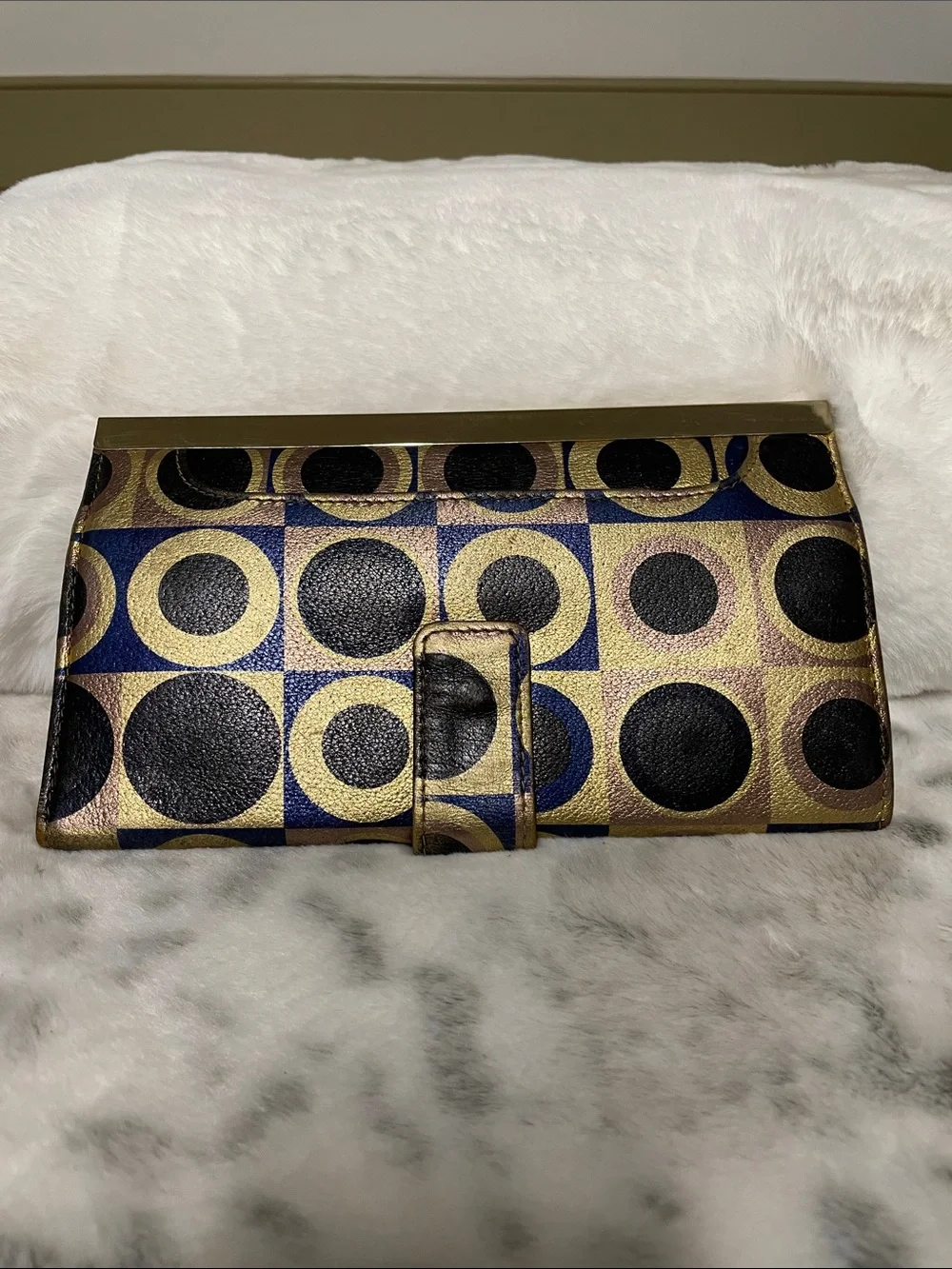 Hobo Gold and Black Geometric Circle Wallet Clutch